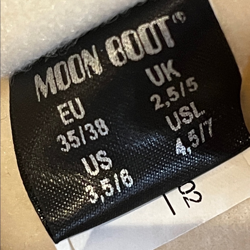 Moon Boot Icon Rainbow Snow Boots NWOB - Picture 5 of 17